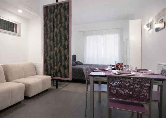 Saint Peter Basilica 200M- 2Br -2Ba -Sleeps 6